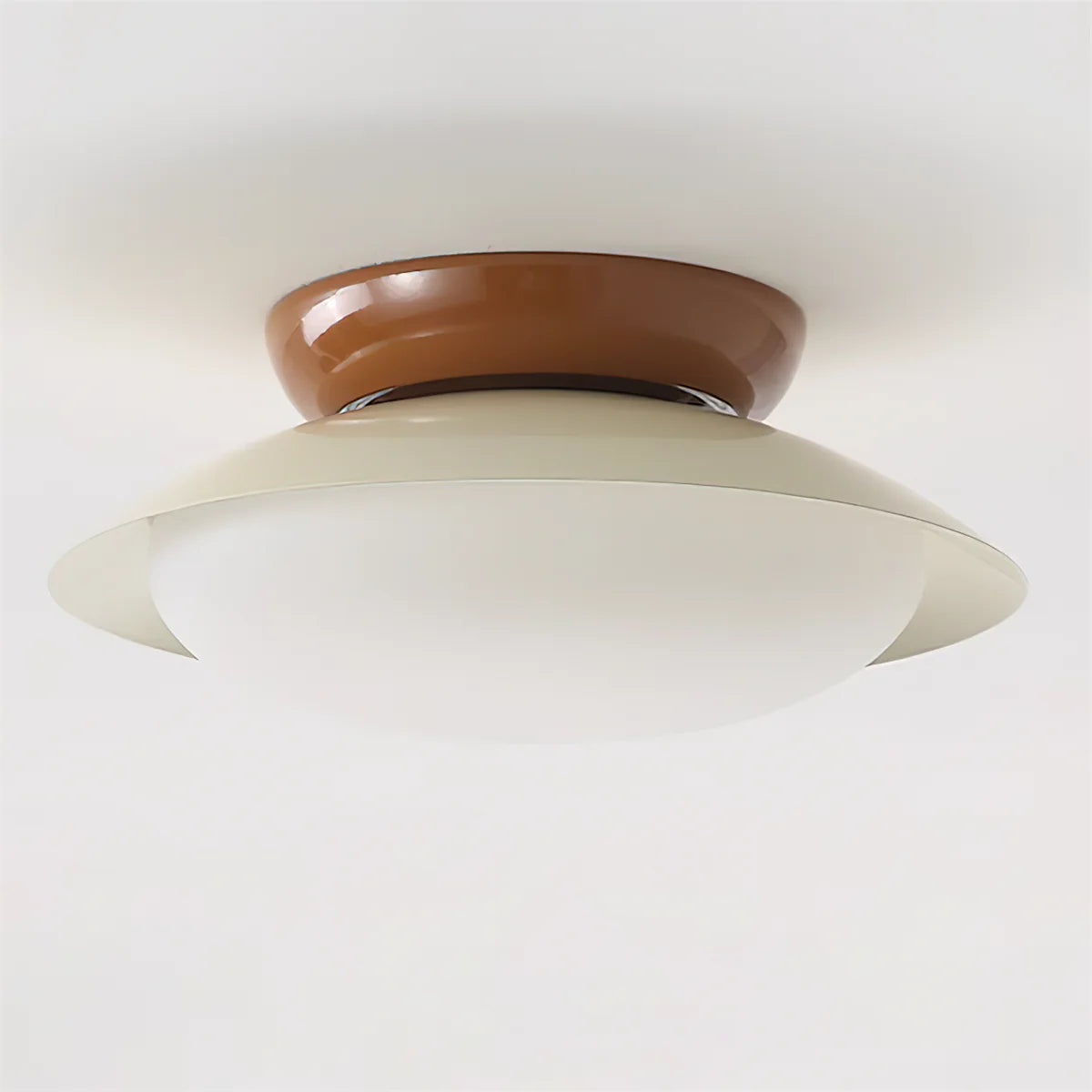 Liam Moderne Deckenleuchte mit mattiertem Kuppelschirm detail4.webp__PID:b5872d19-9b02-4efb-b8d3-6e51ade79015