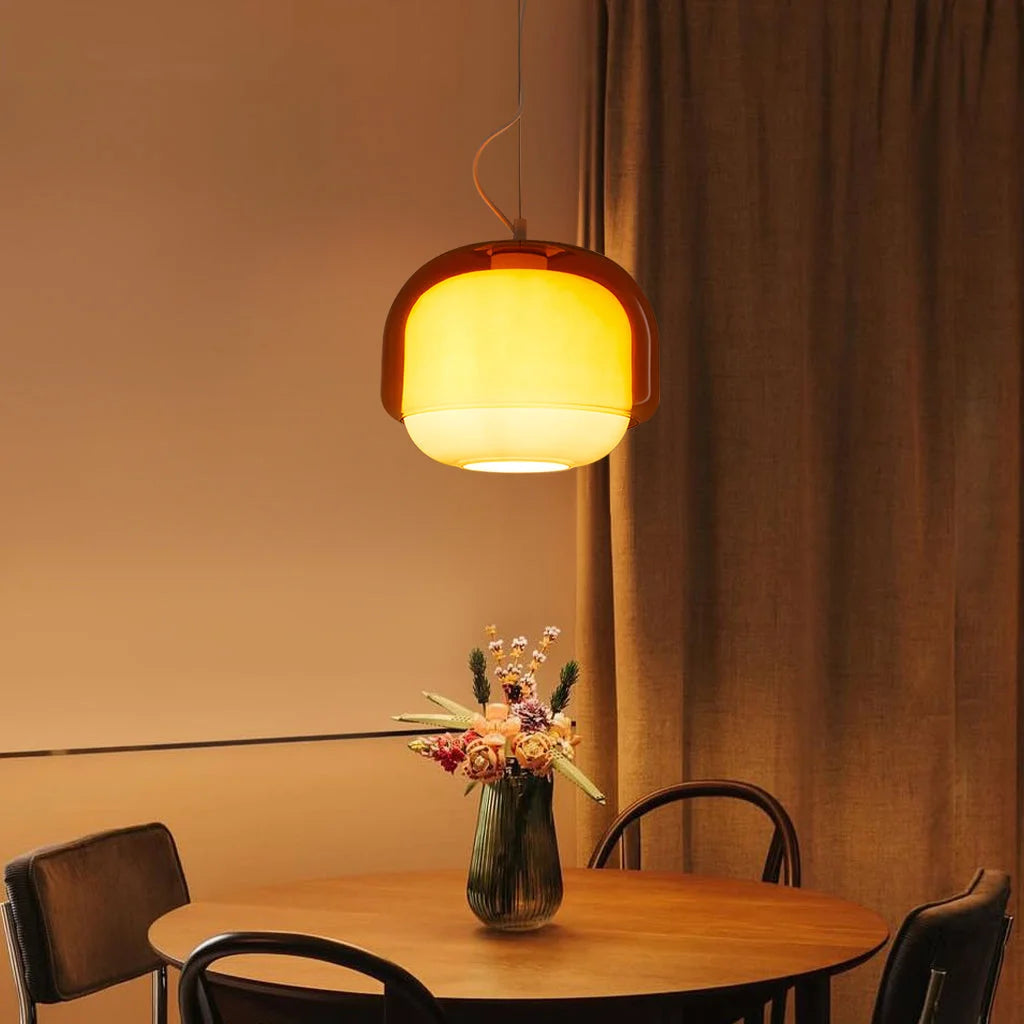 Suspension ronde en verre coloré Sanae Nordic (1).webp__PID:5c20e371-e533-45e8-8050-f7312fef00ce