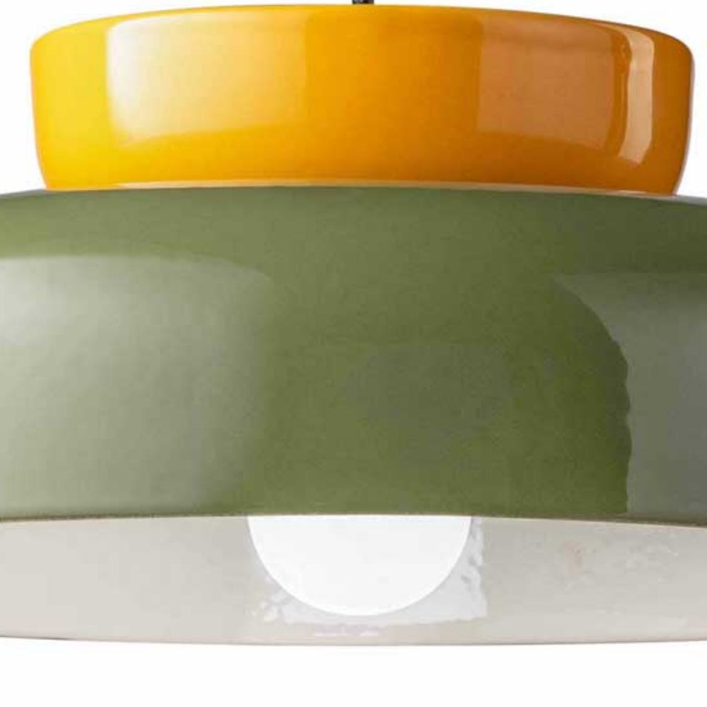 Détail de la suspension lumineuse en céramique colorée Faelyraen Macaron (3).webp__PID:0826b26e-2549-4bf6-a56a-cc513ce951c0