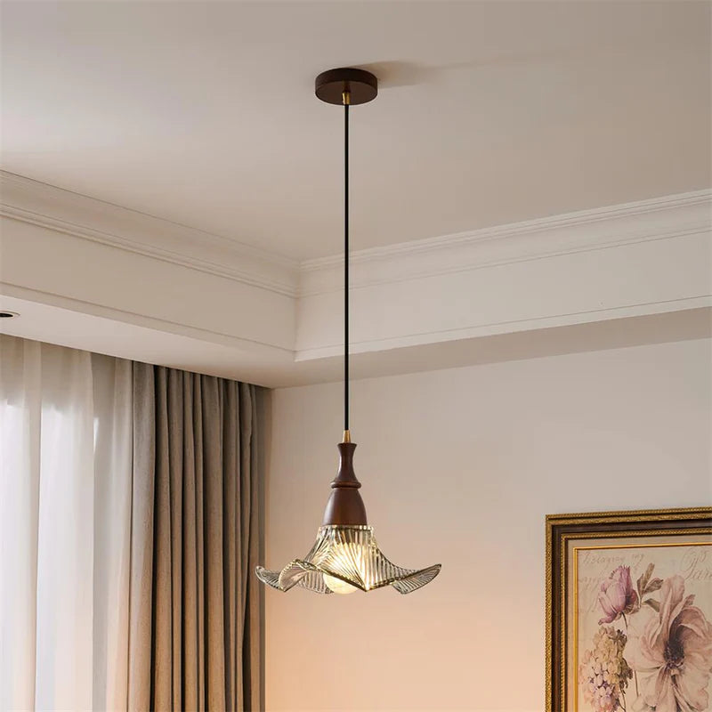 Adikia Moderne Houten Artistieke Glazen Bloemen Hanglamp (11).webp__PID:3471386c-be7c-4a77-aee4-66004b1aec0b