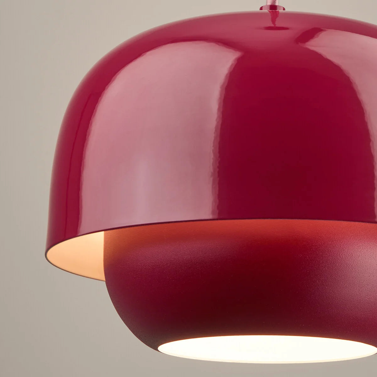 Cyclopes Modern Dome Colorful Metal Pendant Light (10).webp__PID:8d10ff2e-e6e3-4a65-87ba-eb516d46c8a1