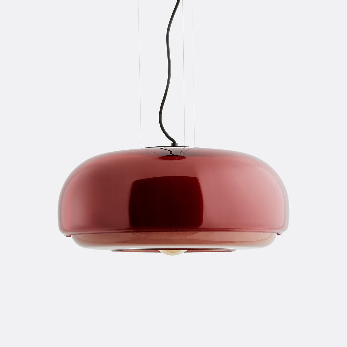 Suspension ronde en verre coloré Sanae Nordic (11).webp__PID:6b5099f7-d80c-4969-83b6-f46ba01beccf