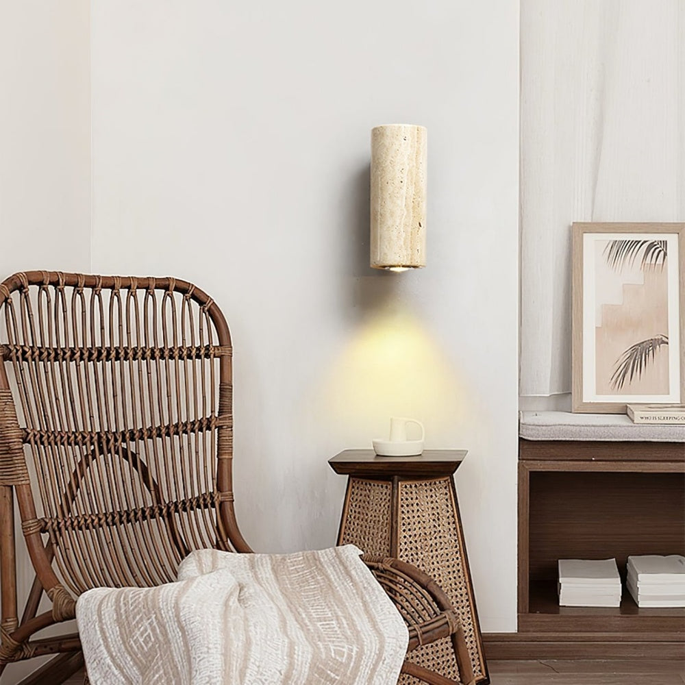 Luminária de parede Sylvenna Vintage em Travertino Amarelo (8).webp__PID:8a949675-0ead-4a86-9cd6-13c16ee54c54