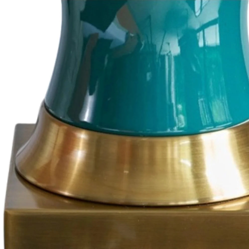 Détail de la lampe de table en céramique vintage Una (4).webp__PID:55e9ac9b-76c5-4295-ad39-fbbc3ea08c3e