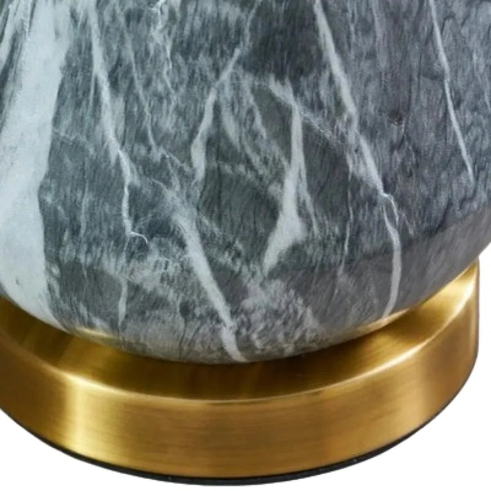 Détail de la lampe de table en céramique vintage Una (2).webp__PID:aa56f5eb-4855-4f55-a9ac-9b76c51295ed