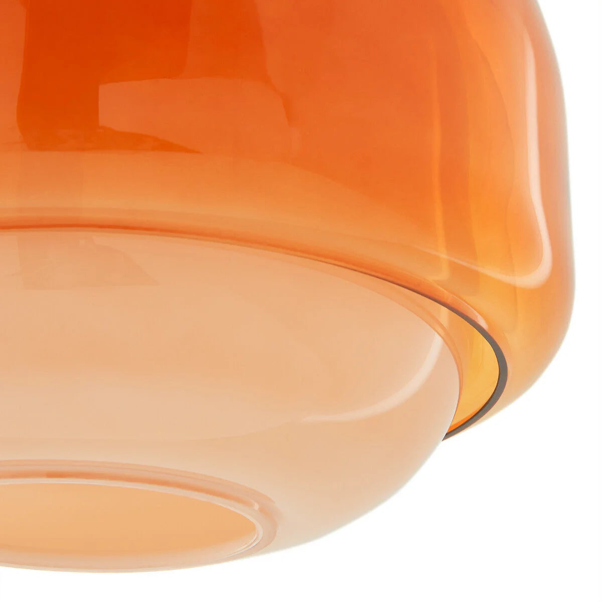 Suspension ronde en verre coloré Sanae Nordic (7).webp__PID:d0c7871a-4cbc-40d4-a523-0f6ff36311ff