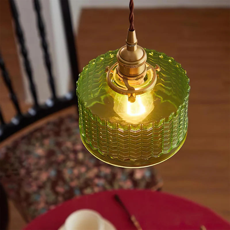Horkos Industriële Vintage Groene Hanglamp met Reliëfglas (10).webp__PID:5cb04c7a-1a38-4cc4-94e3-de1a1ccf40f5