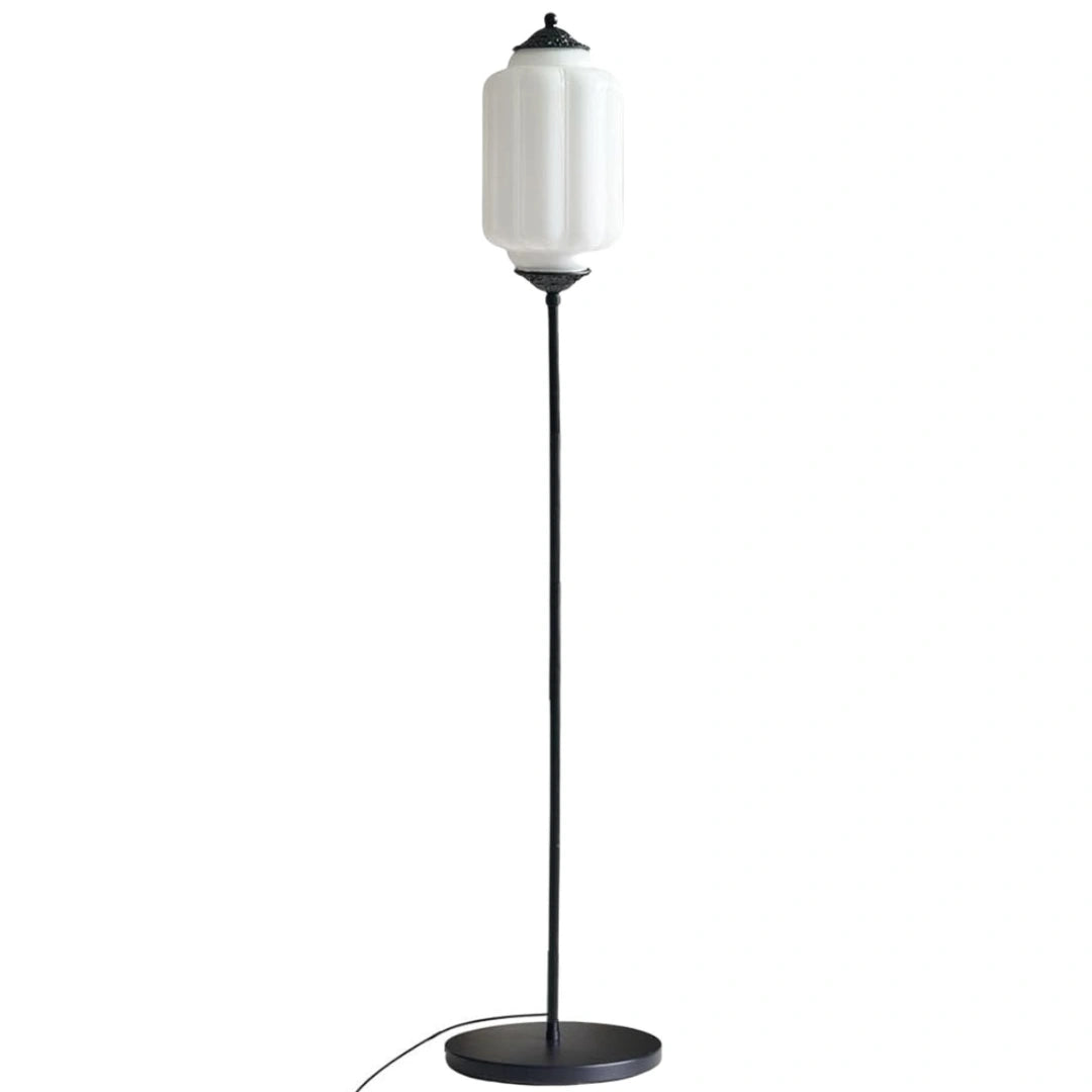 Claudia Vintage Opal Textured Glass Floor Light white black.webp__PID:bd389120-f8c7-4470-a54d-6b1c05410df2