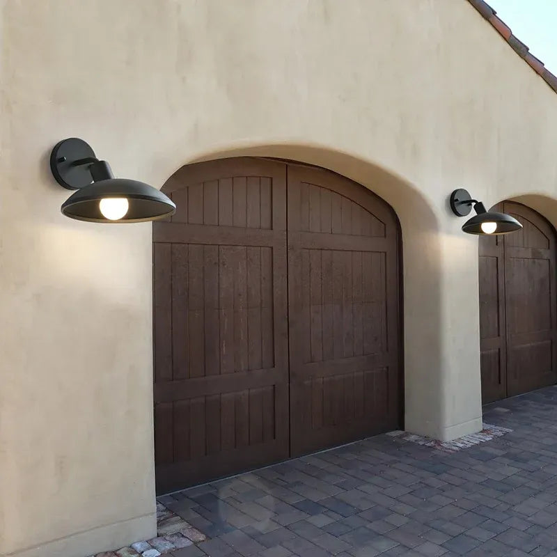 Ethan Minimalist Round Outdoor Metal Wall Sconce10.webp__PID:6a9c0264-98c3-4898-8df7-60ff450635ea