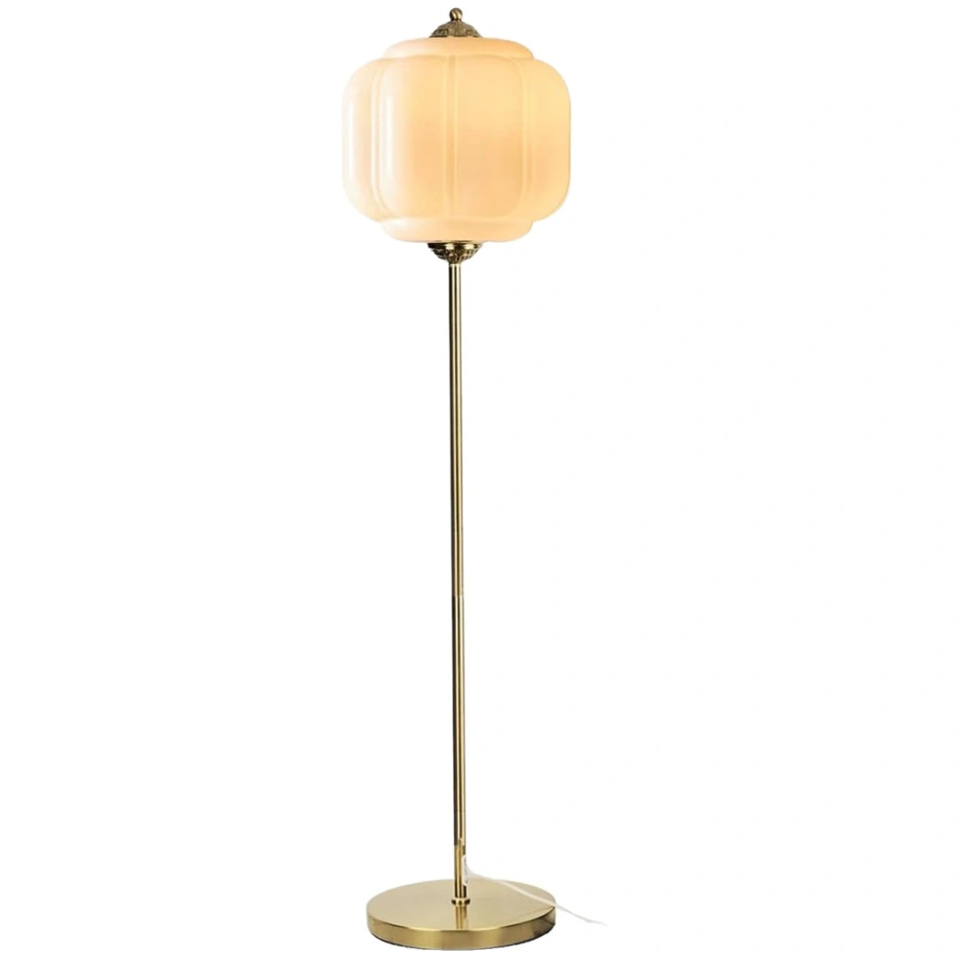 Claudia Vintage Opal Textured Glass Floor Light white gold.webp__PID:3b93bd38-9120-48c7-9470-e54d6b1c0541