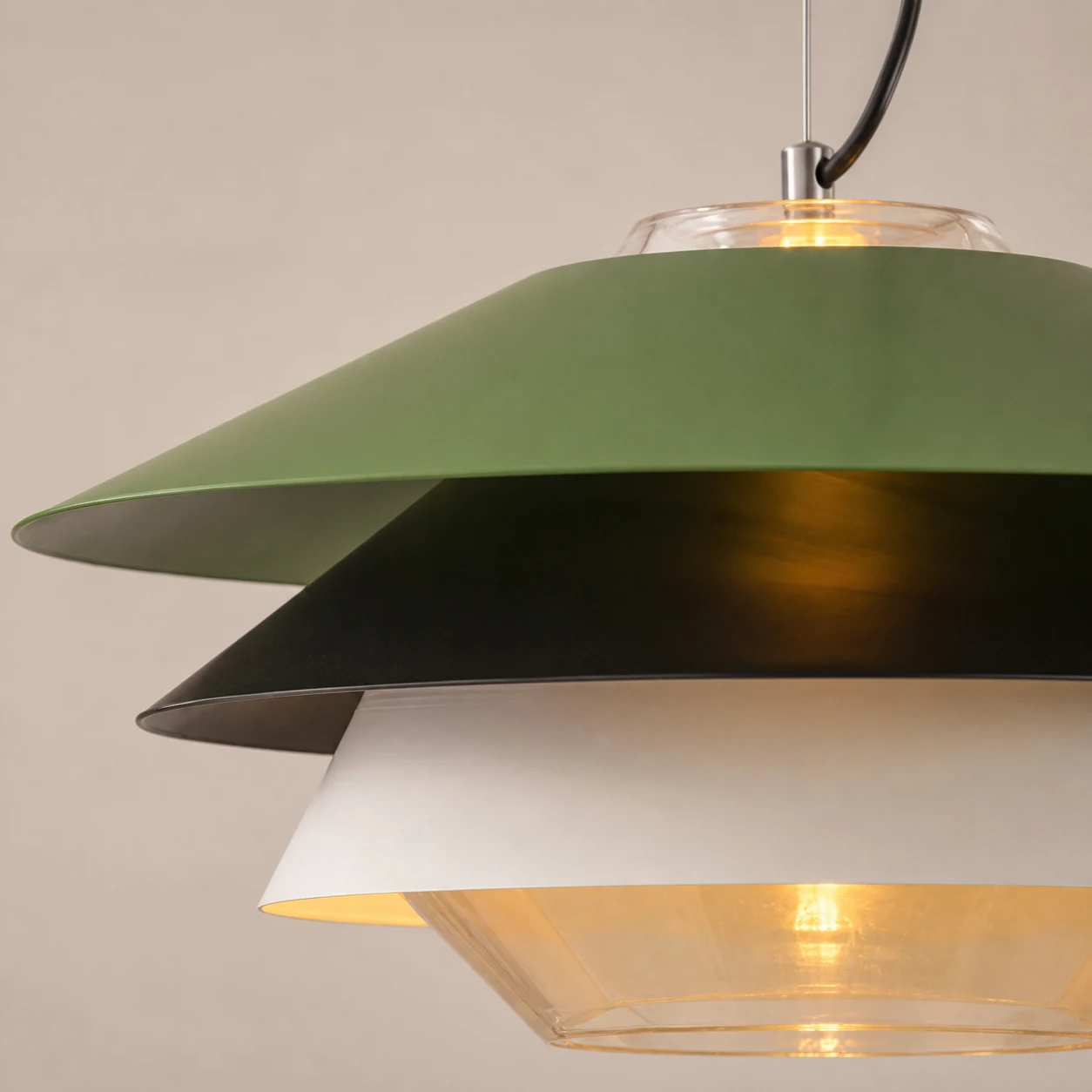 Szczegółowy szczegół wykończenia żelaznej lampy wiszącej LED Nordic