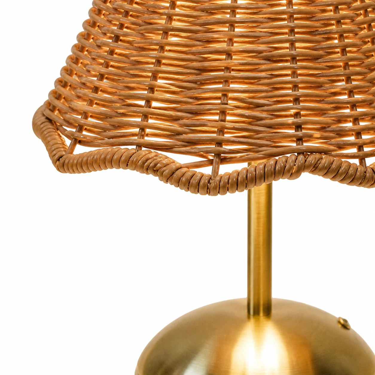 Close-up of the Keogh rattan shade texture and scalloped weave detail