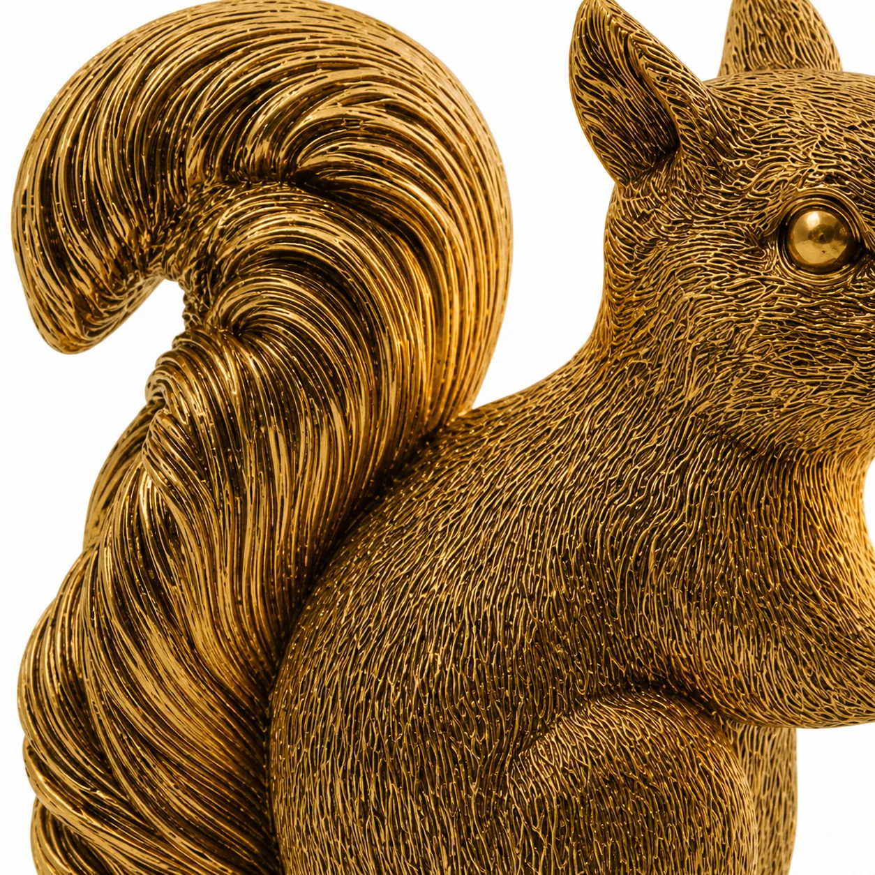 Close view of gold resin fur and tail texture