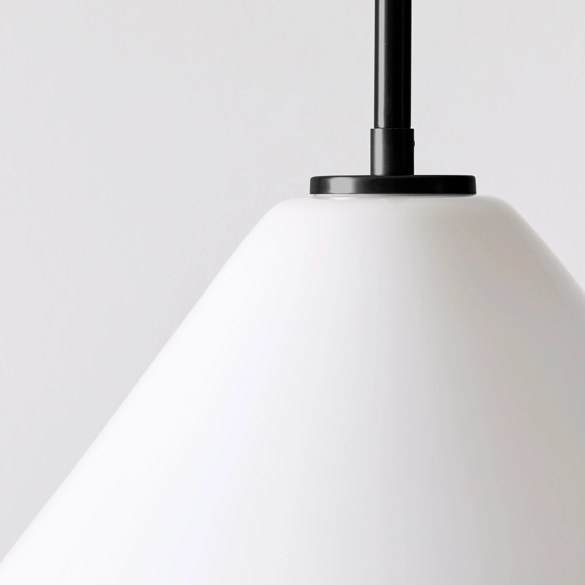 Milk cone glass and Black socket connection