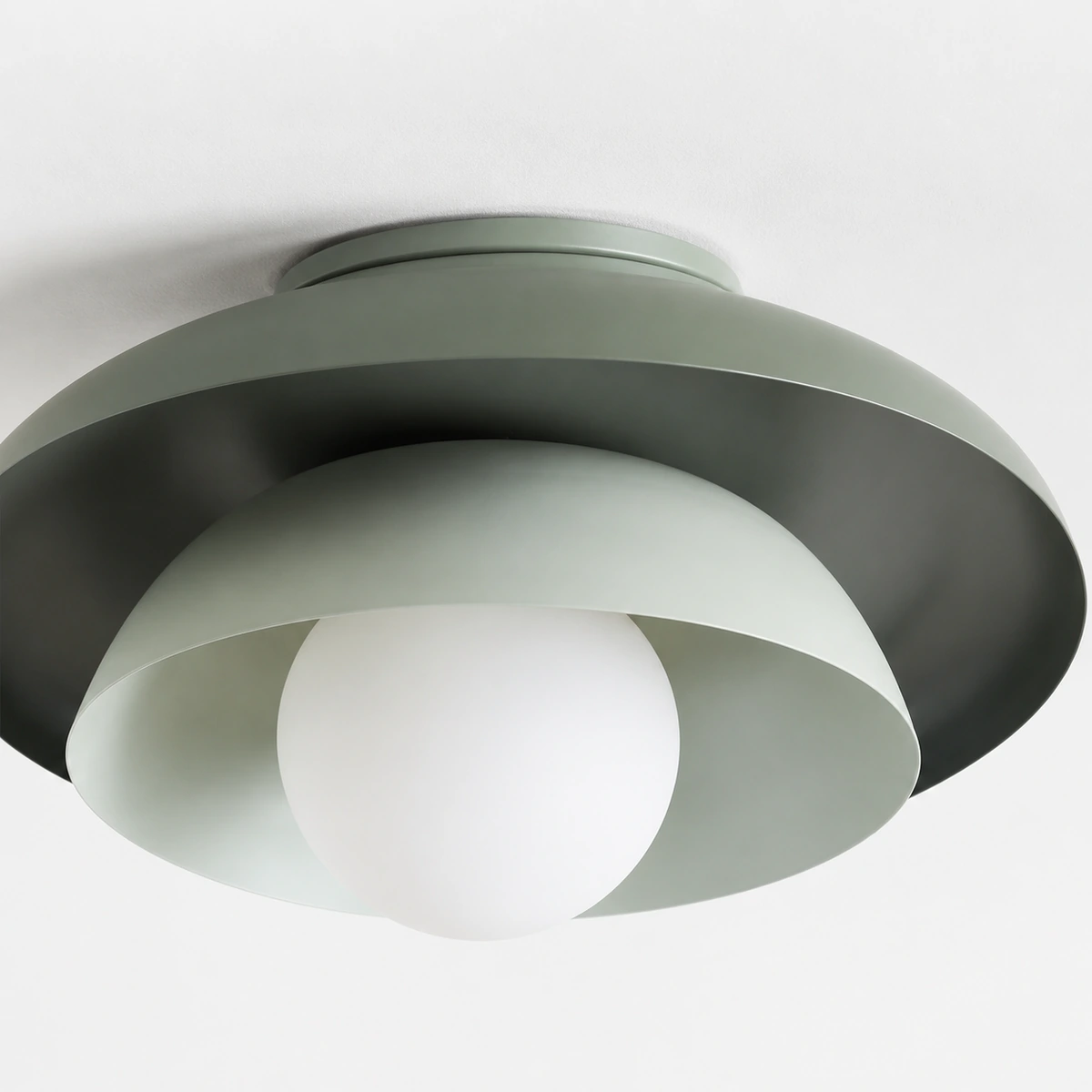 Ceiling plate and layers