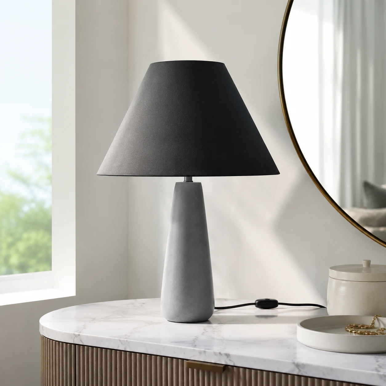 Polar table lamp